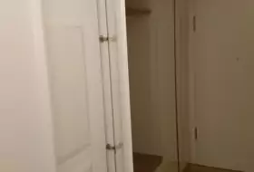 Schreinerei Ilin - Garderobe in Eiche und weiß hochglanz (3)